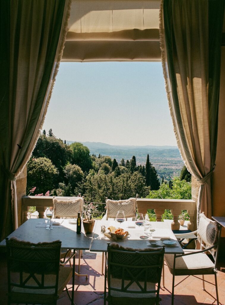 ristorante san michele with views onto the city