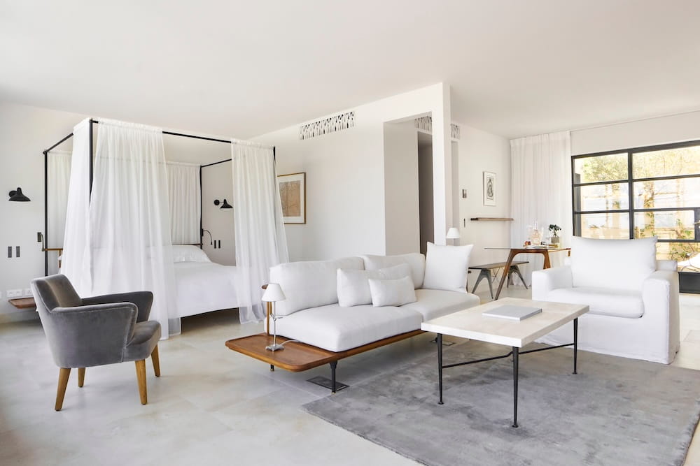 Suites and interiors at villa la coste