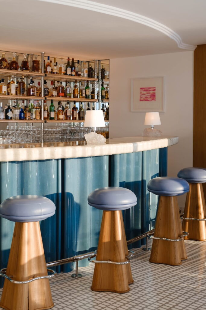 the 300 bar