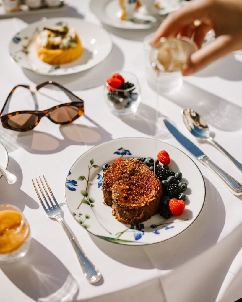 shangri-la paris review - breakfast at maison roland