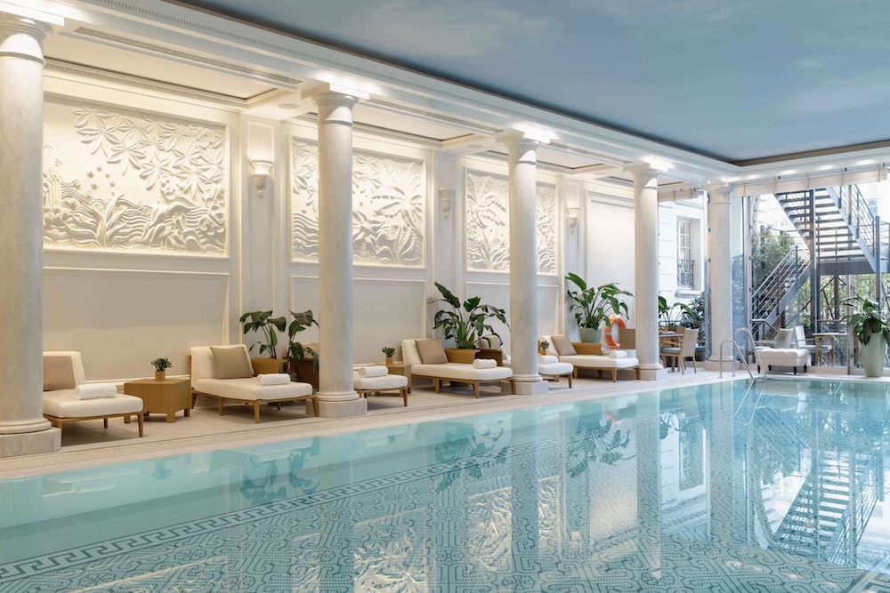 Shangri-la Paris pool - 