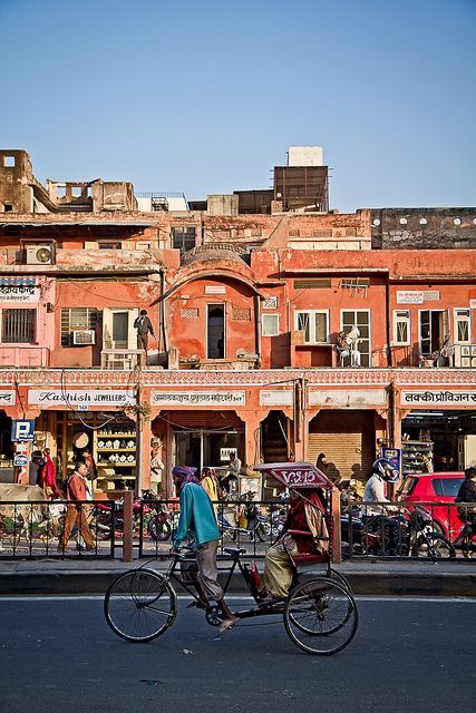 the Johri Bazaar - jaipur guide