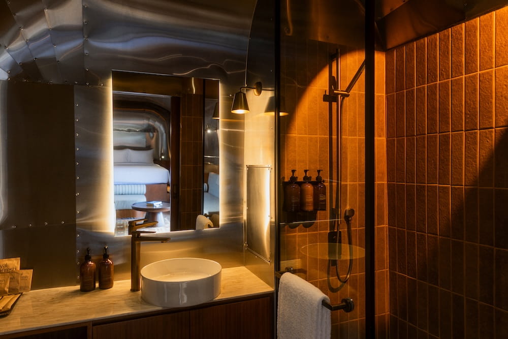 Peak Caravan bathrooms, equipped with powerful showers, fluffy towels and local amenities