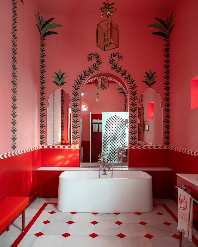 jaipur guide: Villa Palladio bathrooms